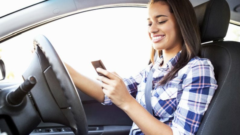 Arizona Goes After Teens Who Text and Drive with New Law
